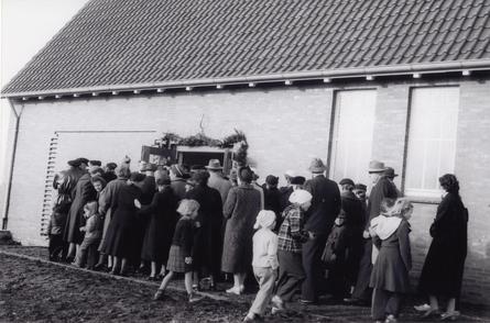 1957